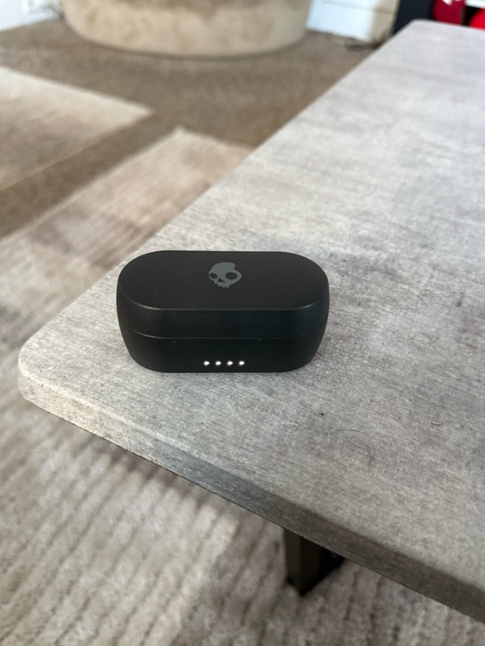 Skullcandy Black Wireless Earbud Charging Case with LED Indicators